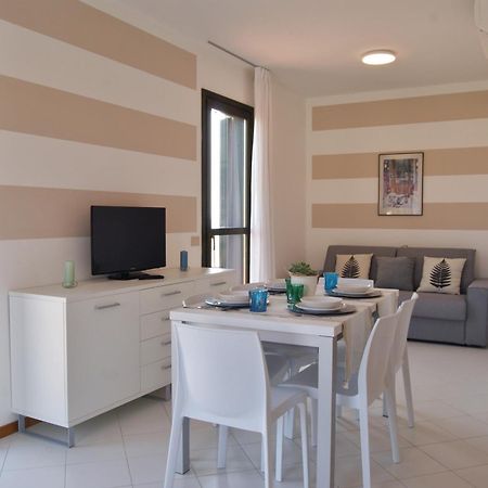 Appartamenti In Residence Portosole E Residence Tamerici Con Piscina-Cavallino Treporti Dış mekan fotoğraf