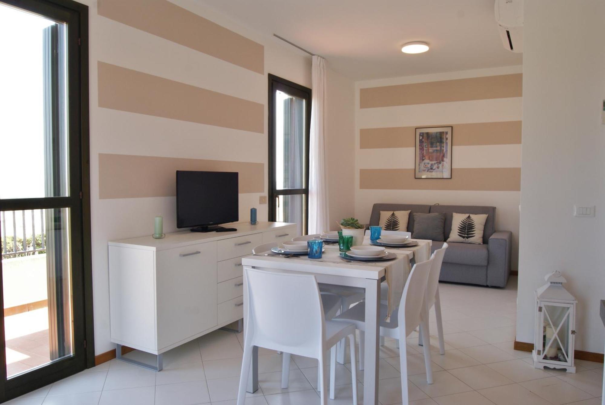 Appartamenti In Residence Portosole E Residence Tamerici Con Piscina-Cavallino Treporti Dış mekan fotoğraf