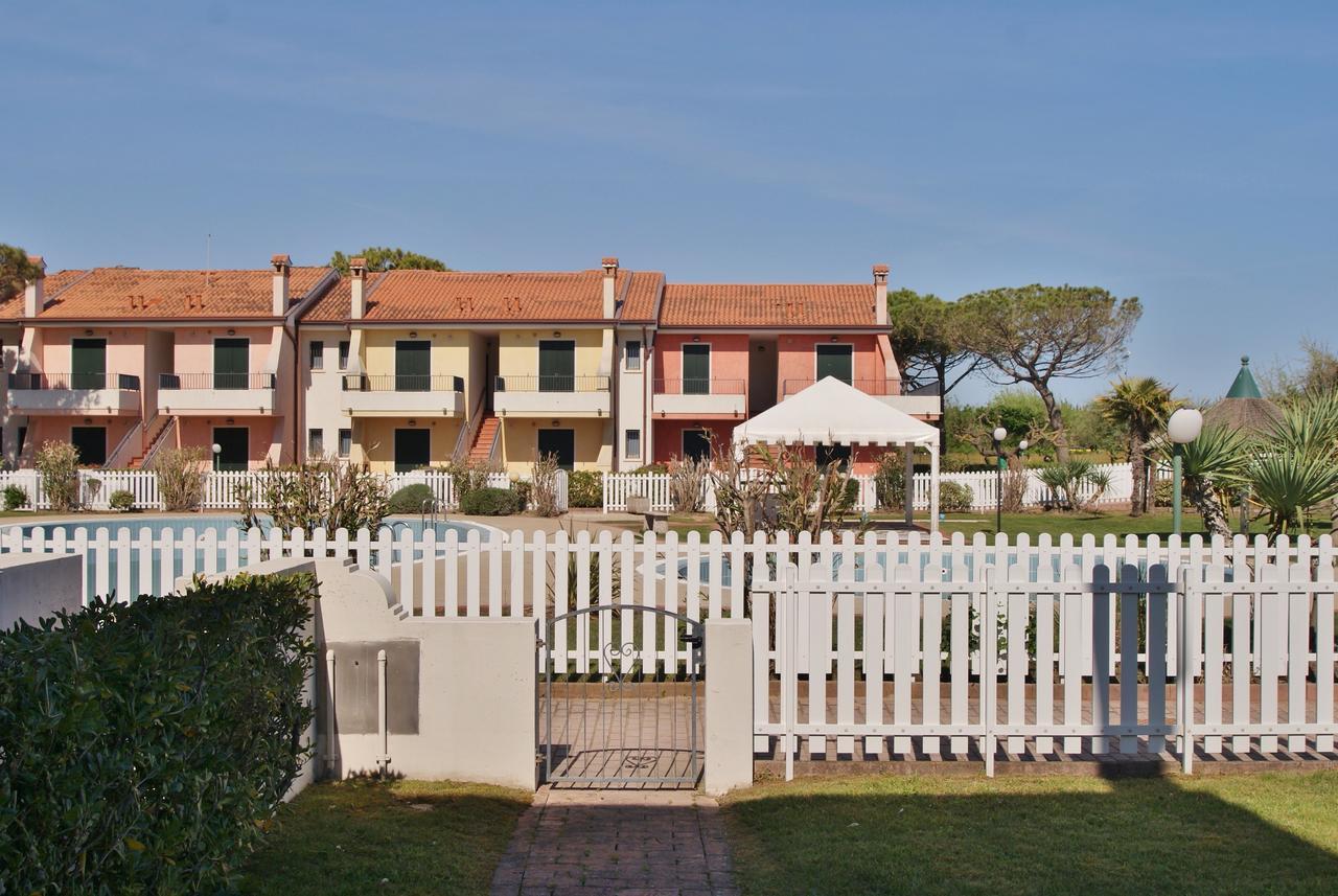 Appartamenti In Residence Portosole E Residence Tamerici Con Piscina-Cavallino Treporti Dış mekan fotoğraf