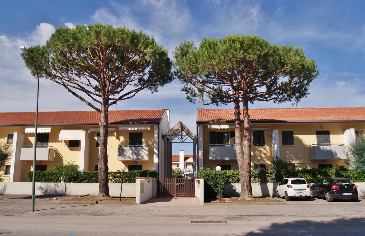 Appartamenti In Residence Portosole E Residence Tamerici Con Piscina-Cavallino Treporti Dış mekan fotoğraf
